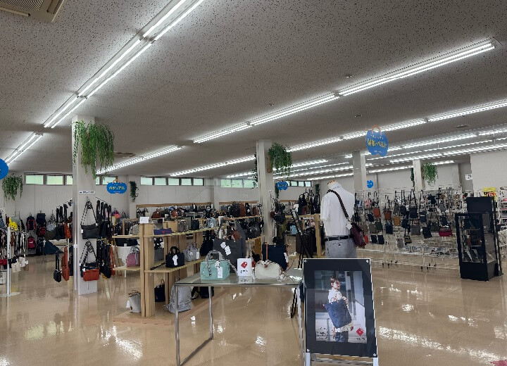 かばんのたなか